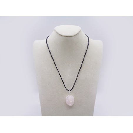 CIONDOLO IN QUARZO ROSA