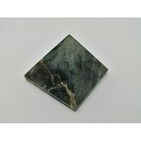 PIRAMIDE LABRADORITE