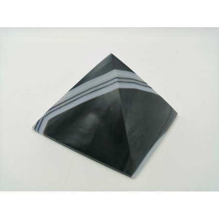 PIRAMIDE AGATA NERA
