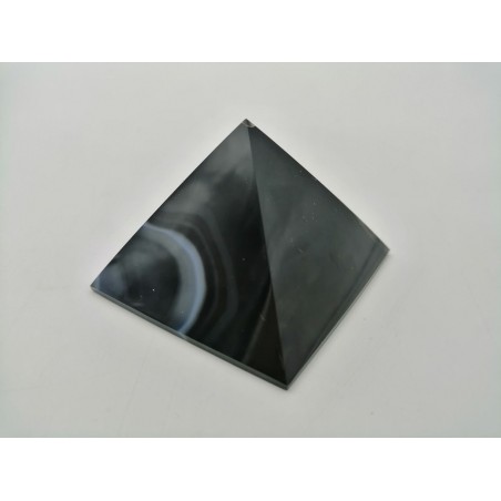 PIRAMIDE AGATA NERA