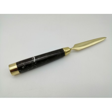 TAGLIACARTE IN ROSSO LEVANTO