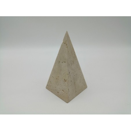 PIRAMIDE IN TRAVERTINO