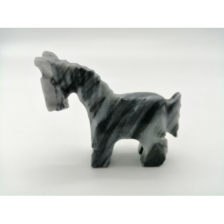 CAVALLO IN MARMO GRIGIO