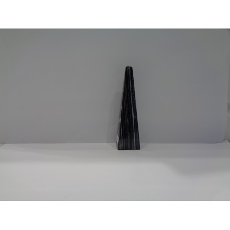 OBELISCO IN AGATA NERA