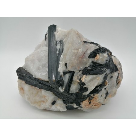 QUARZO CON TORMALINA NERA CON BASE