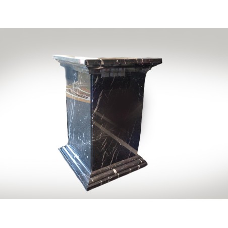 PIEDISTALLO IN NERO MARQUINIA
