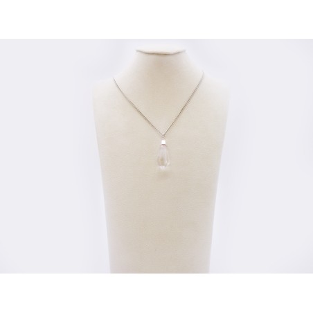 CIONDOLO PUNTA DI QUARZO CRYSTAL CON BORDO COLOR ARGENTO