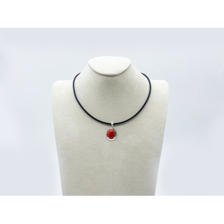 COLLANA CON CIONDOLO IN CORALLO
