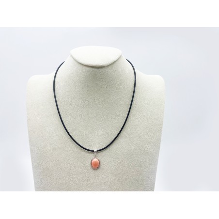 COLLANA CON CIONDOLO IN CORALLO
