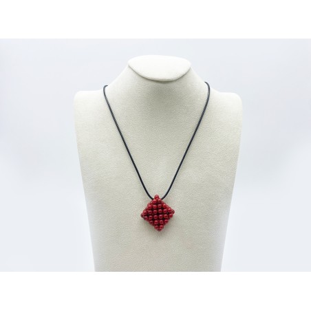 COLLANA CON CIONDOLO IN CORALLO