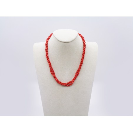 COLLANA TRE FILI IN CORALLO ROSSO CON CHIUSURA DORATA