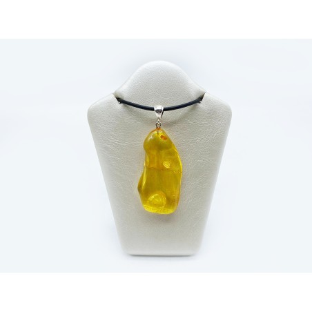 COLLANA CON CIONDOLO IN AMBRA