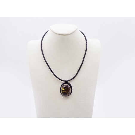 COLLANA CON CIONDOLO IN AMBRA