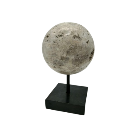 SFERA IN PIETRA CON BASE IN FERRO