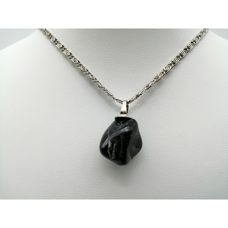 0561GA016 3  CIONDOLO PICCOLO GRANATO