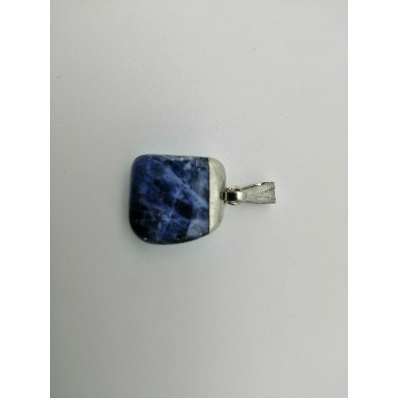 0563SD016 2  CIONDOLO GRANDE SODALITE