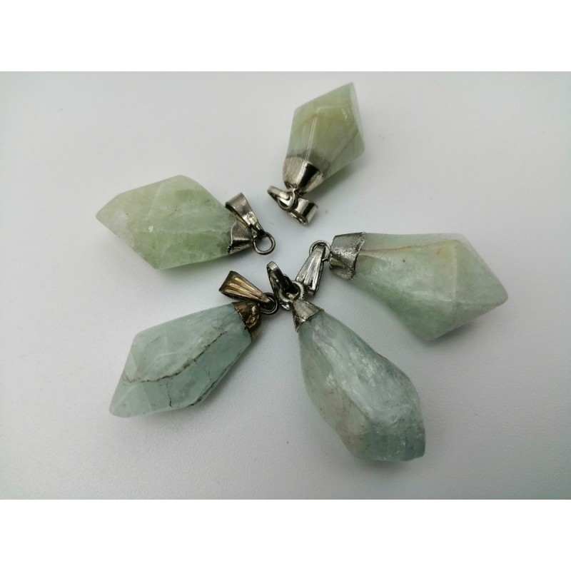 0565AQ016 14  CIONDOLO A PUNTA ACQUAMARINA