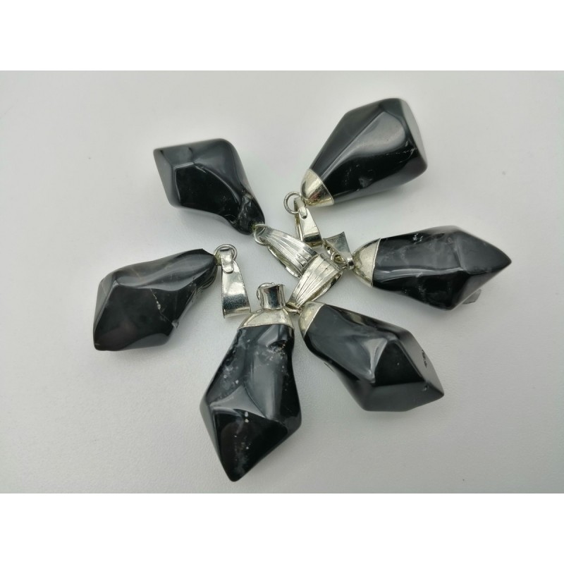 0565ON016 17  CIONDOLO A PUNTA ONICE NERO