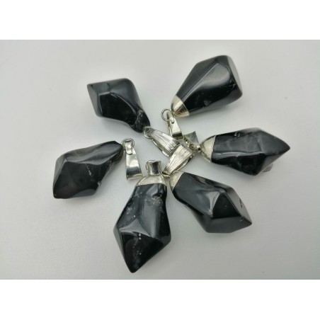 0565ON016 17  CIONDOLO A PUNTA ONICE NERO