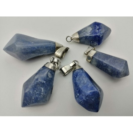 0565QU016 3  CIONDOLO A PUNTA QUARZO BLU